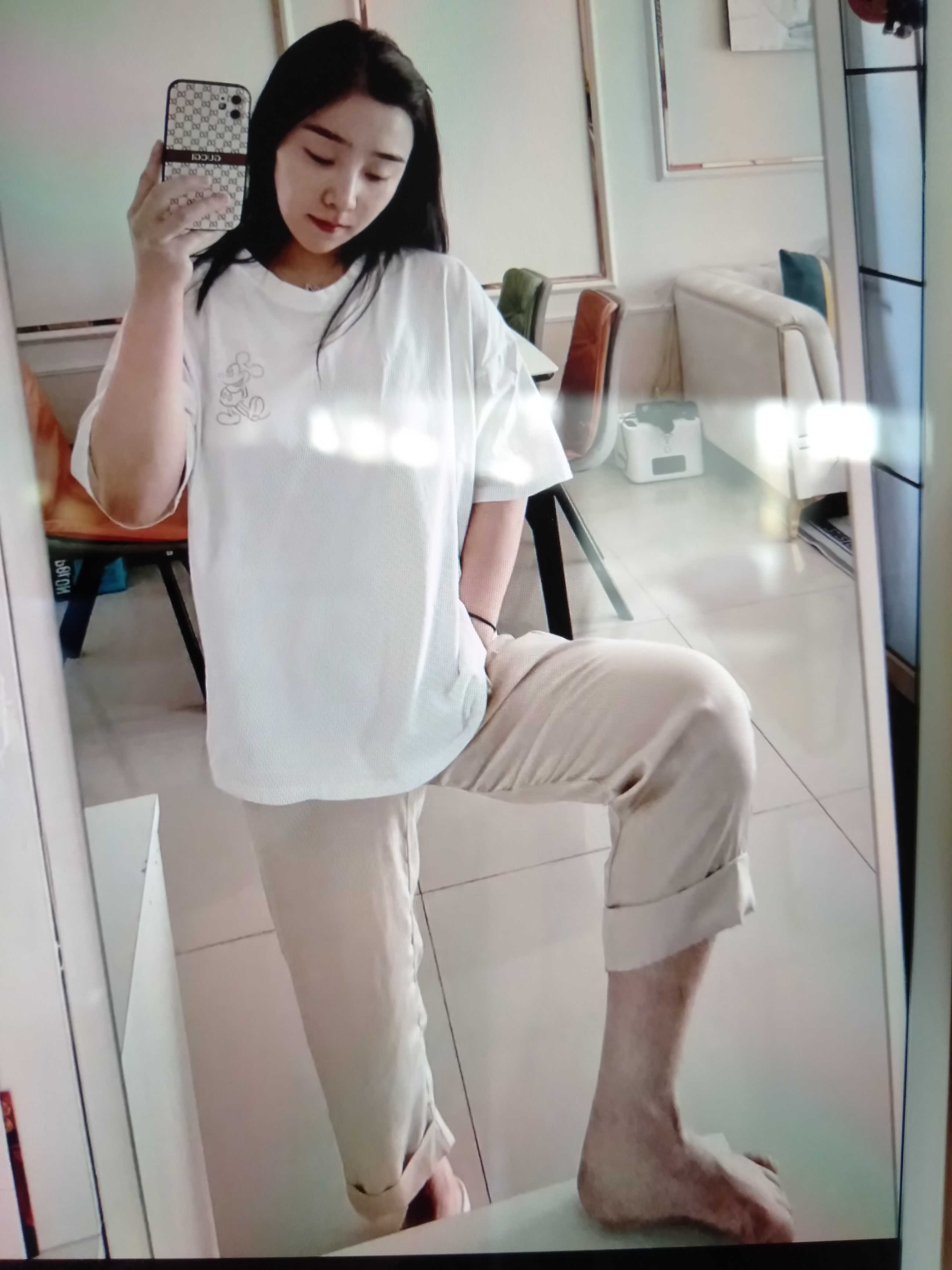 个人兼职美女 身材好大长腿